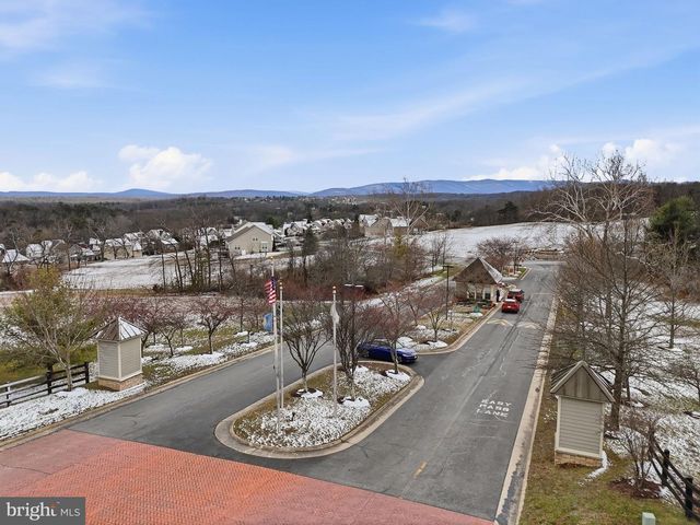 207 LAUREL DR, Cross Junction, VA 22625