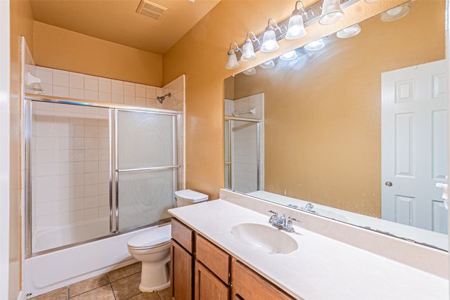 6801 Amesbury Lane, Rowlett, TX 75089