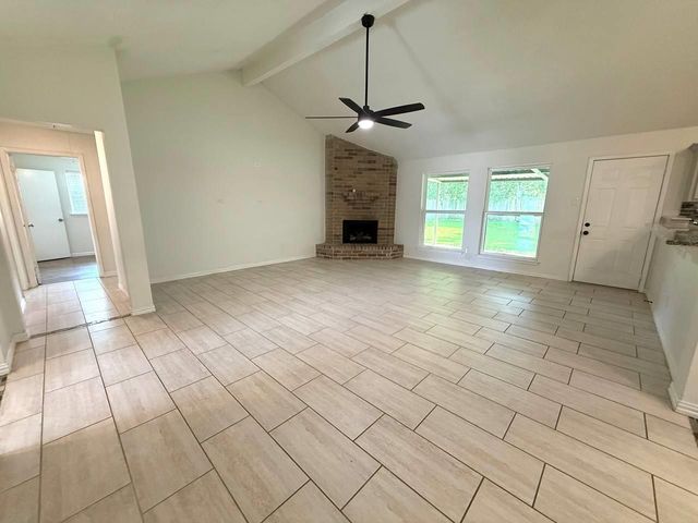 646 Fair Oak Drive, Stafford, TX 77477