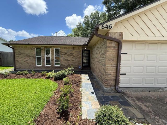 646 Fair Oak Drive, Stafford, TX 77477