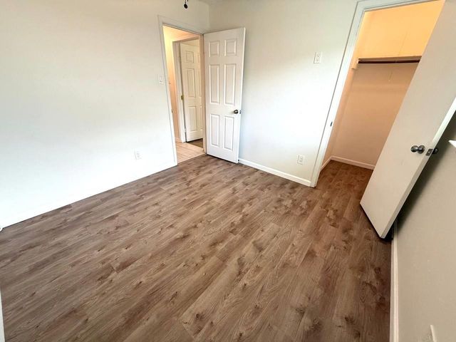 646 Fair Oak Drive, Stafford, TX 77477