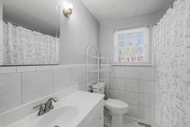 4926 Barella Dr, Antioch, TN 37013