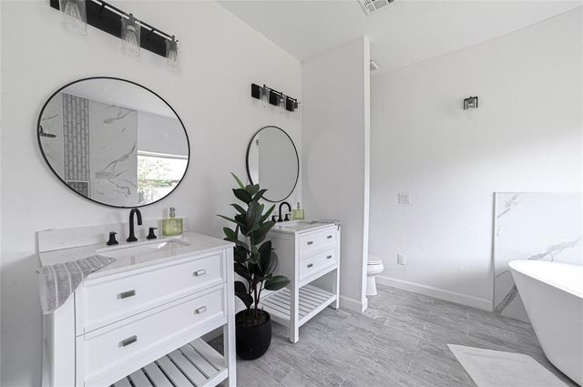 1016 Erinova Drive, Yukon, OK 73099