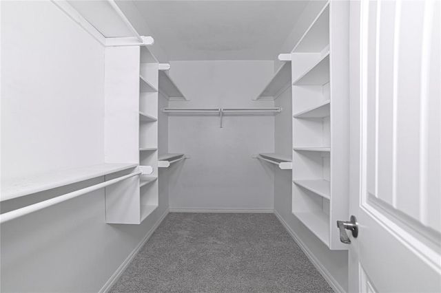 1016 Erinova Drive, Yukon, OK 73099