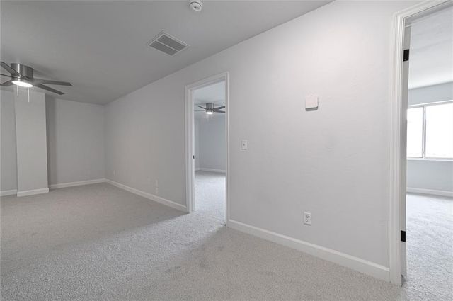 1016 Erinova Drive, Yukon, OK 73099