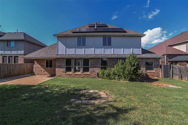 1016 Erinova Drive, Yukon, OK 73099