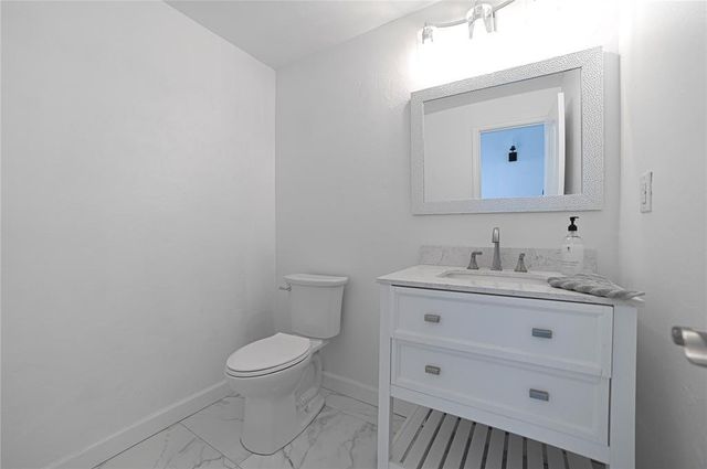 1016 Erinova Drive, Yukon, OK 73099