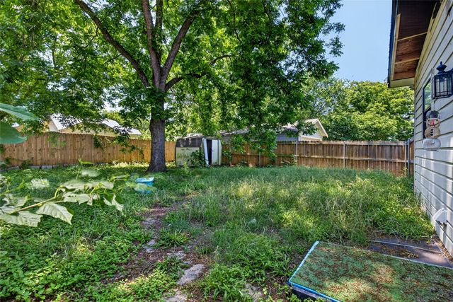 108 Woodland Street, Malakoff, TX 75148