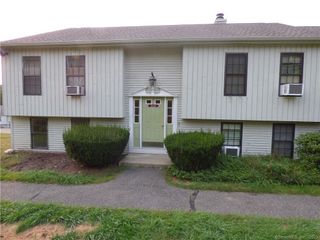 21 Aspetuck Village 21, New Milford, CT 06776