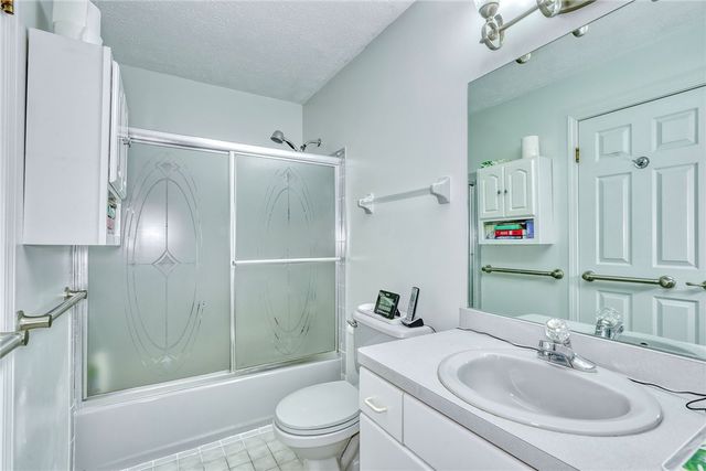 1076 Bright Stream Way, Webster, NY 14580