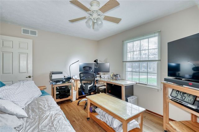 1076 Bright Stream Way, Webster, NY 14580