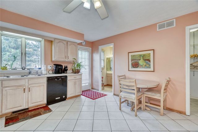 1076 Bright Stream Way, Webster, NY 14580