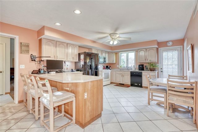 1076 Bright Stream Way, Webster, NY 14580