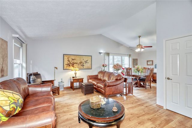 1076 Bright Stream Way, Webster, NY 14580