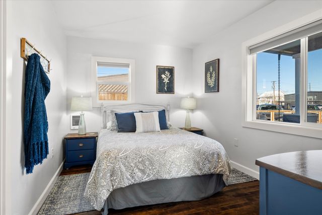 533 SW 4th Street, Redmond, OR 97756