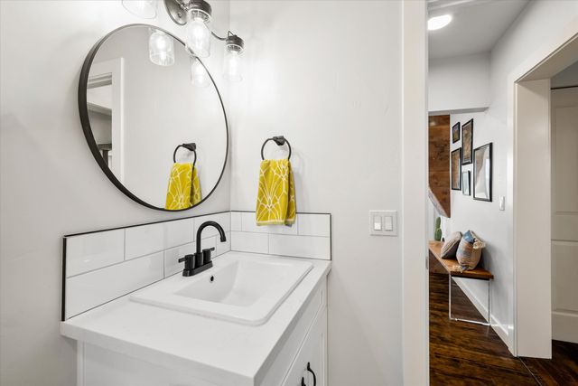 533 SW 4th Street, Redmond, OR 97756