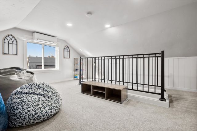 533 SW 4th Street, Redmond, OR 97756