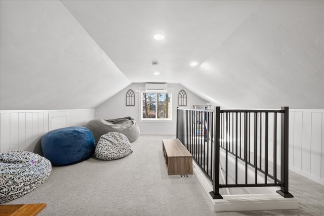 533 SW 4th Street, Redmond, OR 97756