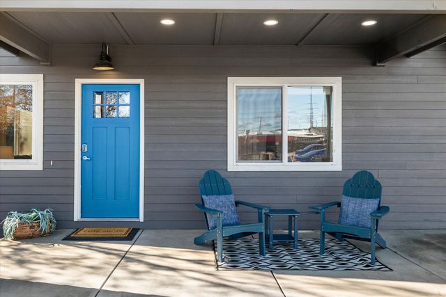 533 SW 4th Street, Redmond, OR 97756