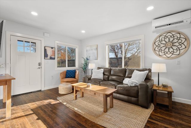 533 SW 4th Street, Redmond, OR 97756