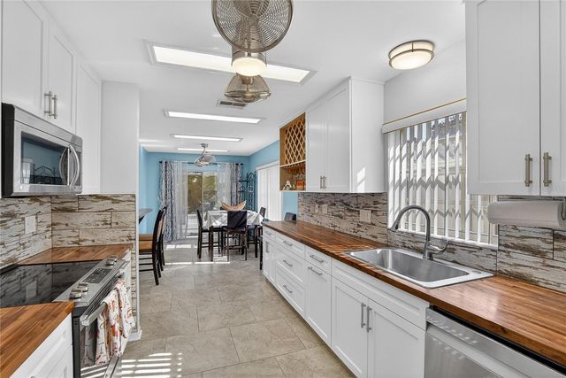 804 MCCALLISTER AVENUE, Sun City Center, FL 33573