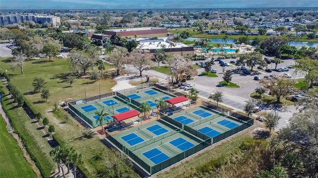 804 MCCALLISTER AVENUE, Sun City Center, FL 33573