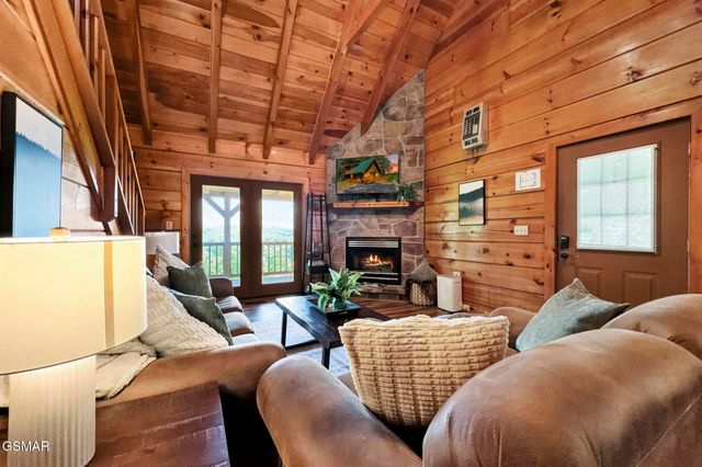4361 Oakland Way, Sevierville, TN 37862