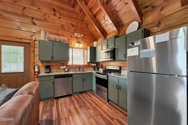 4361 Oakland Way, Sevierville, TN 37862