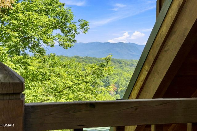 4361 Oakland Way, Sevierville, TN 37862