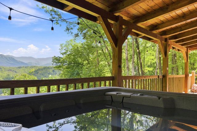 4361 Oakland Way, Sevierville, TN 37862