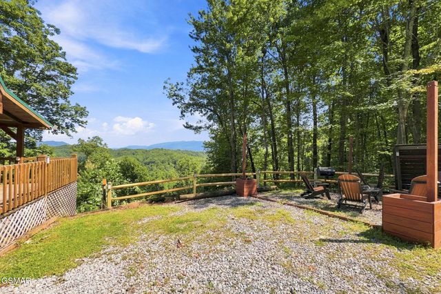 4361 Oakland Way, Sevierville, TN 37862