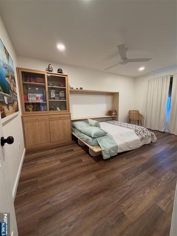 101 State Rt 5 206, Edgewater, NJ 07020