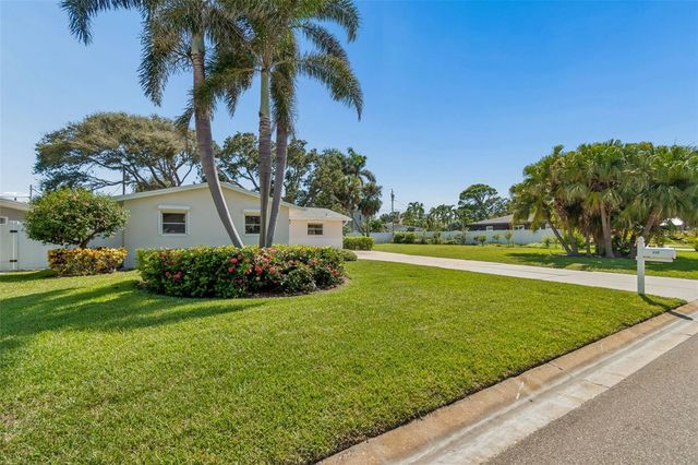 114 8TH STREET, Belleair Beach, FL 33786