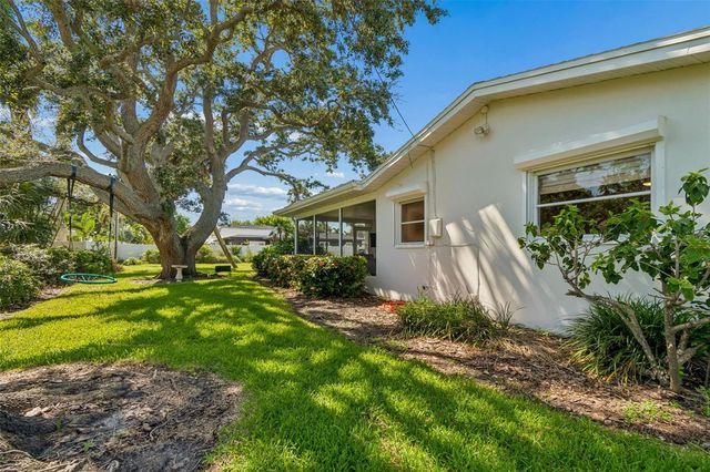 114 8TH STREET, Belleair Beach, FL 33786