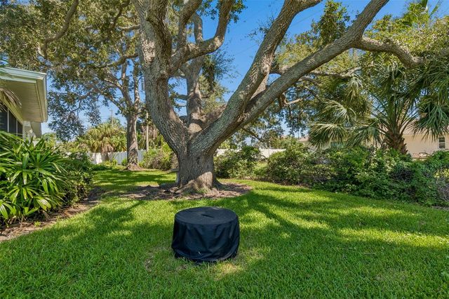114 8TH STREET, Belleair Beach, FL 33786