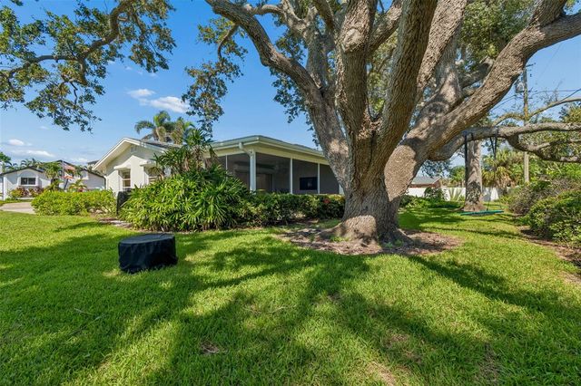 114 8TH STREET, Belleair Beach, FL 33786