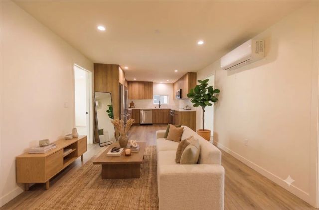 5933 Comey Avenue 3, Los Angeles, CA 90034
