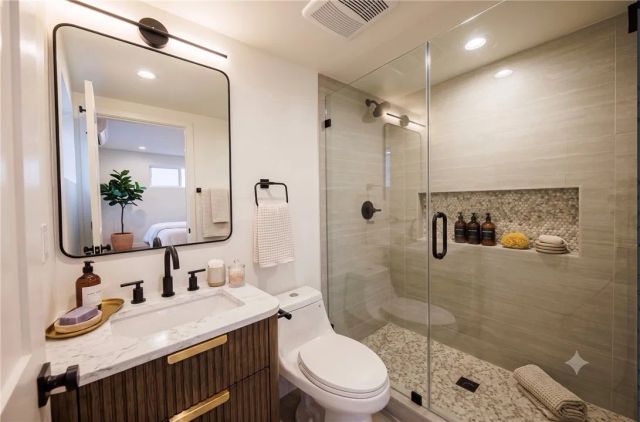 5933 Comey Avenue 3, Los Angeles, CA 90034