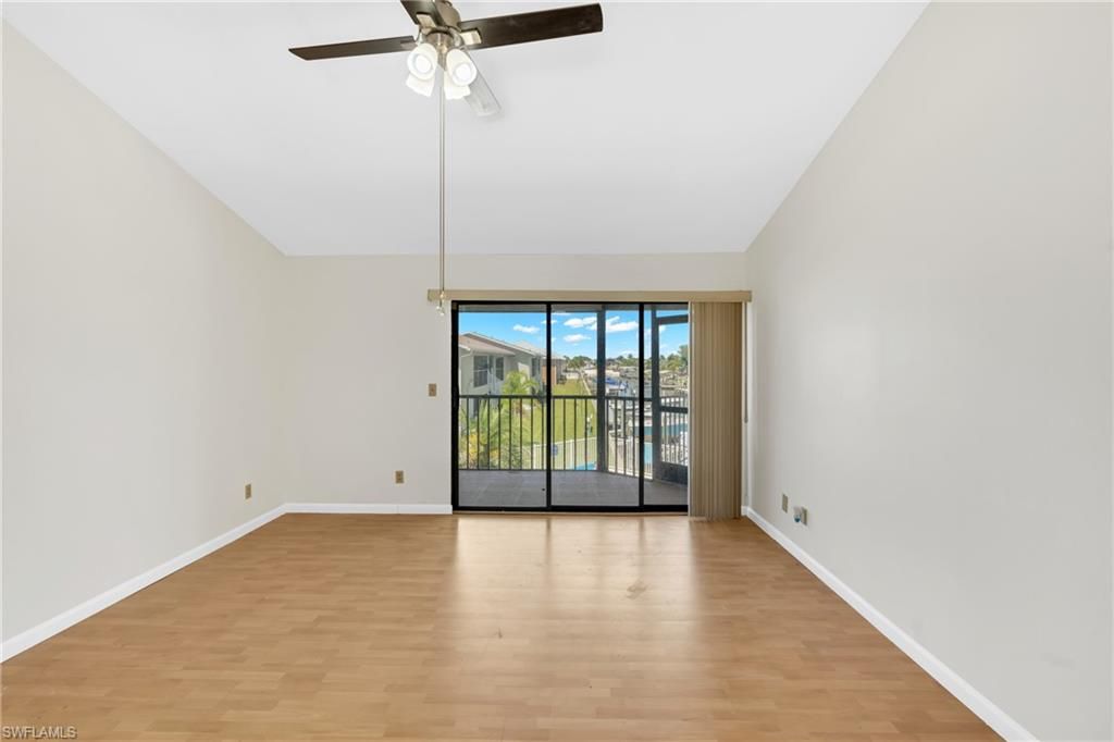 Image 20 of property listing at 4708 SW 8th PL 203, Cape Coral, FL 33914