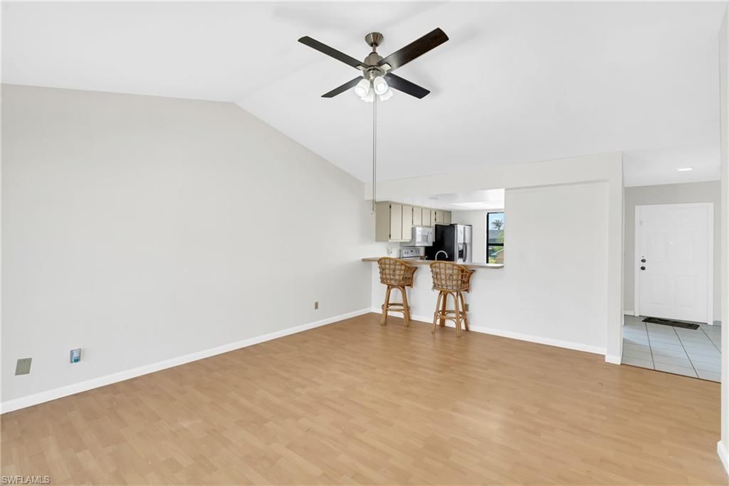 Image 22 of property listing at 4708 SW 8th PL 203, Cape Coral, FL 33914