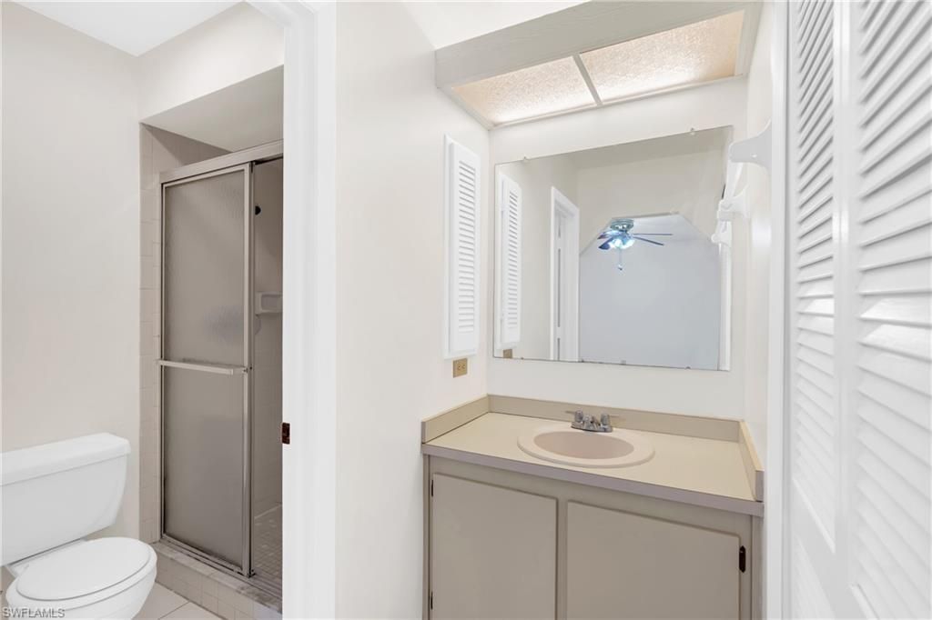 Image 27 of property listing at 4708 SW 8th PL 203, Cape Coral, FL 33914