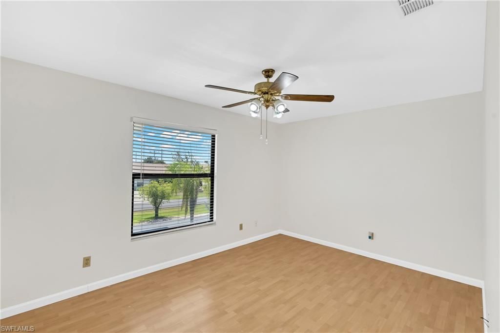 Image 30 of property listing at 4708 SW 8th PL 203, Cape Coral, FL 33914