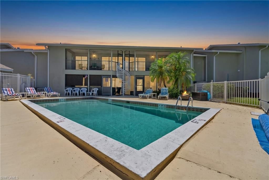 Image 38 of property listing at 4708 SW 8th PL 203, Cape Coral, FL 33914