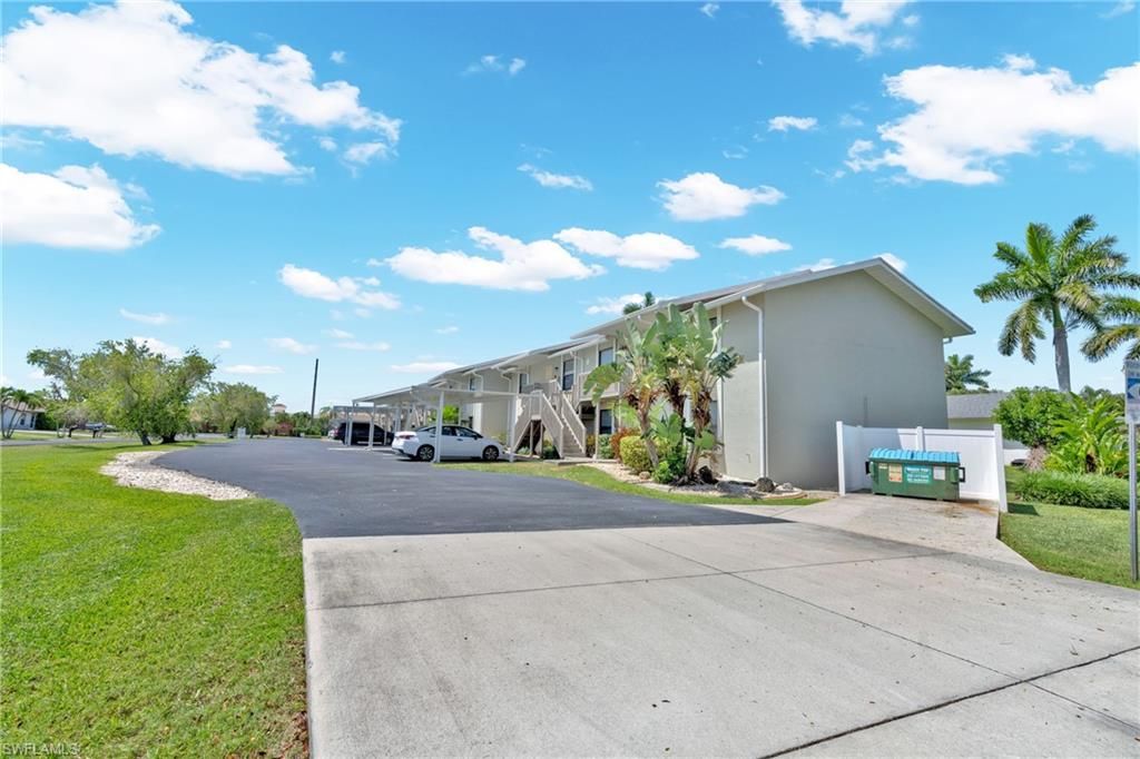 Image 45 of property listing at 4708 SW 8th PL 203, Cape Coral, FL 33914