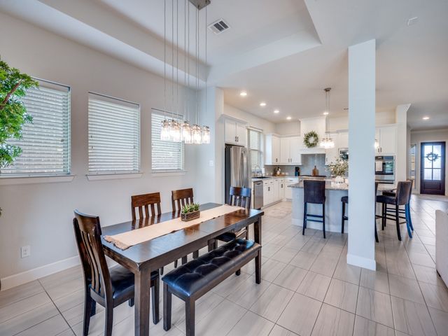 1044 Myers Park Trail, Roanoke, TX 76262