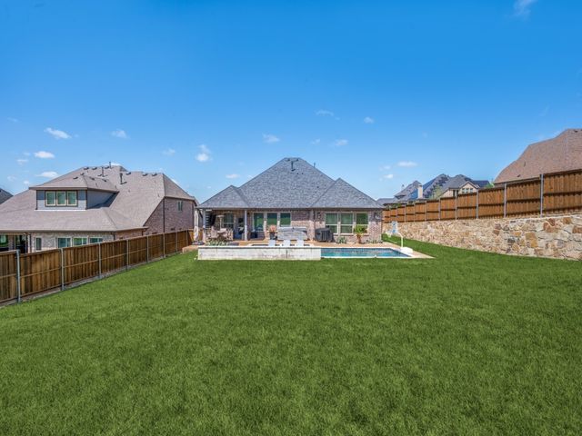 1044 Myers Park Trail, Roanoke, TX 76262