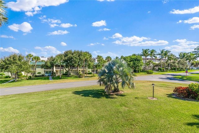 4141 Silver Palm Drive 13, Vero Beach, FL 32963