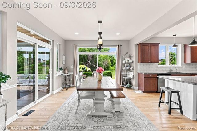 8275 Stonebrook Lane, Clarkston, MI 48348