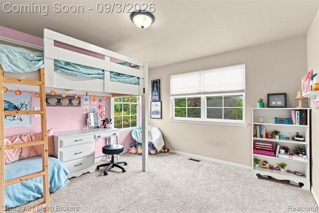 8275 Stonebrook Lane, Clarkston, MI 48348