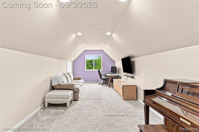8275 Stonebrook Lane, Clarkston, MI 48348